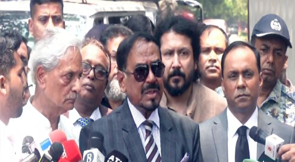 জুলাই জাদুঘর পরিদর্শন শেষে স্পিকার, ‘হাসিনা আর আওয়ামী লীগকে থু ‍থু দেবে জনগণ’