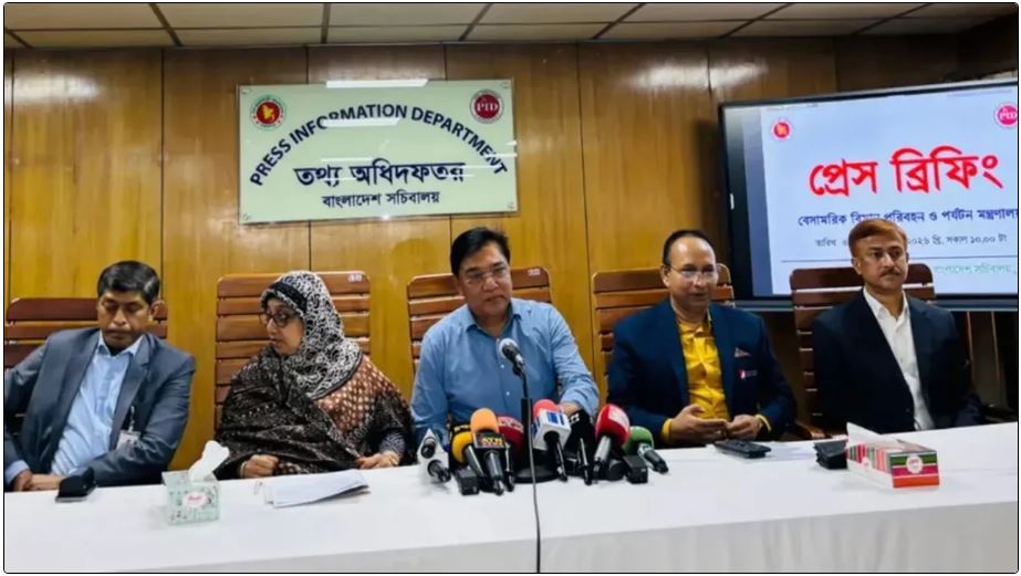 বিমানবন্দরে হাজিদের ১৫০ লাগেজ কেটে চুরির অভিযোগ মিথ্যা: প্রতিমন্ত্রী